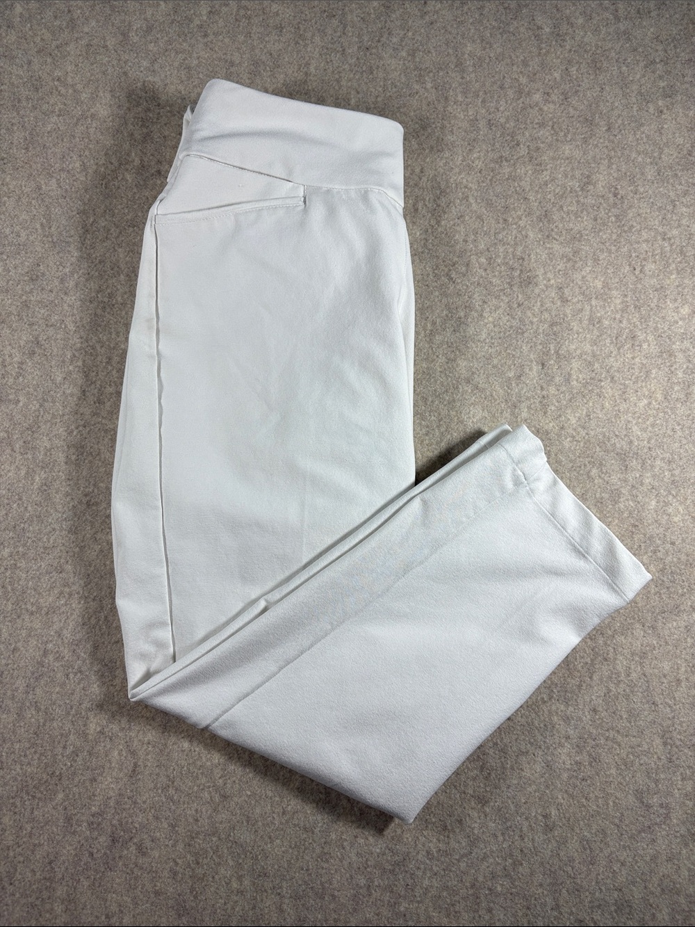 adidas Ultimate365 Women’s Adistar White Pull On Cropped Golf Pants Size S EUC